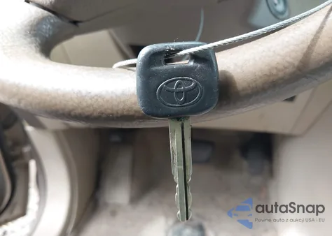 2004 Toyota Highlander V6 z USA, uszkodzony, nr VIN JTEDP21A840018828